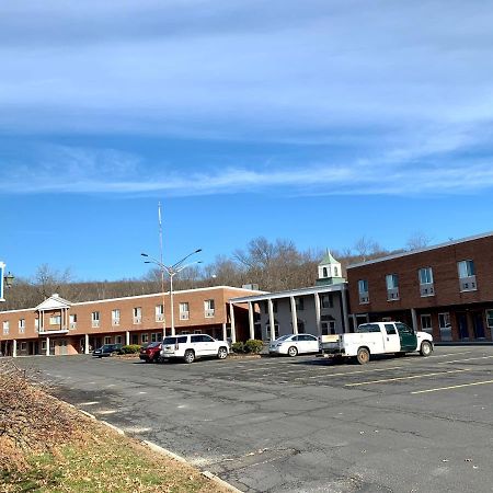 Tappan Zee Hotel West Nyack Екстериор снимка
