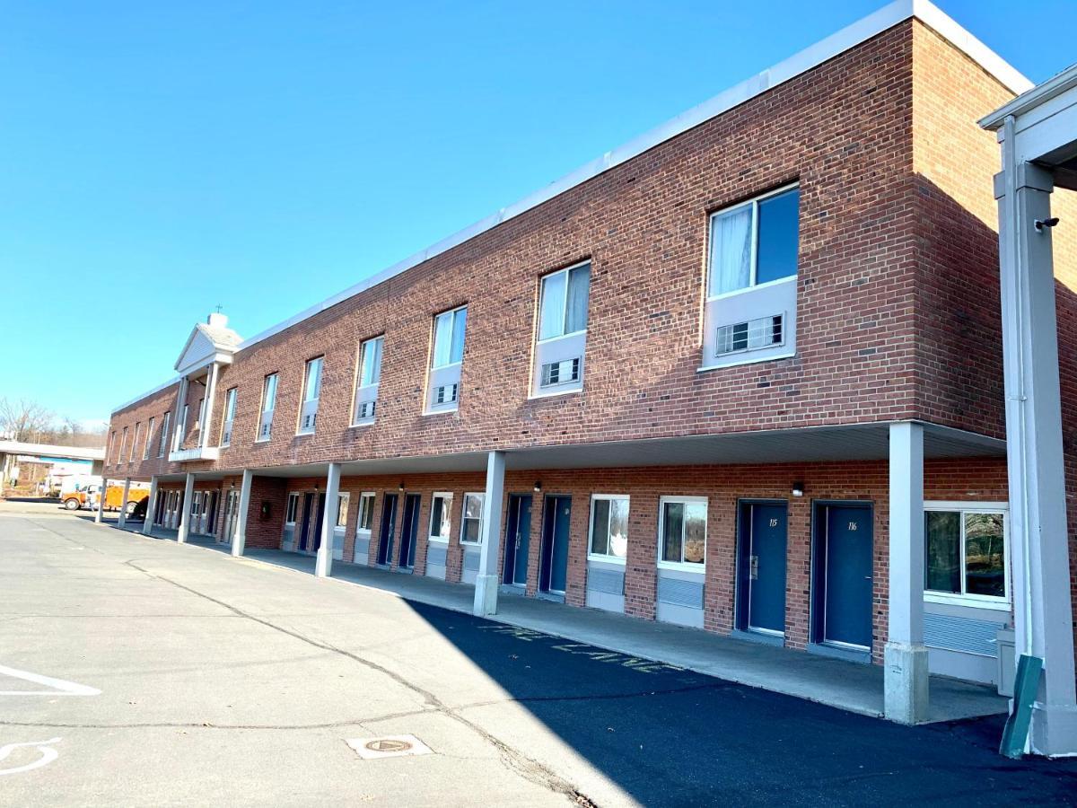 Tappan Zee Hotel West Nyack Екстериор снимка