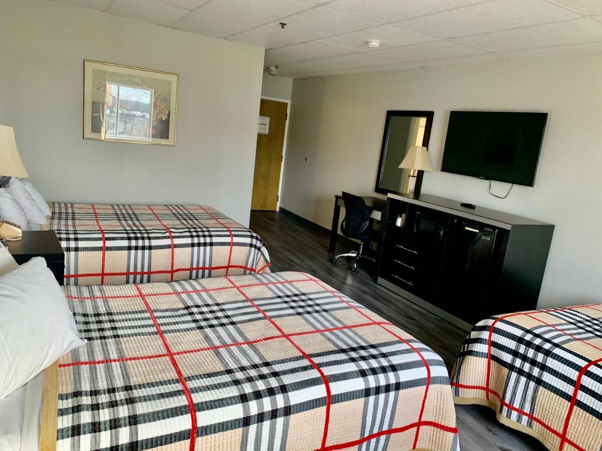 Tappan Zee Hotel West Nyack Екстериор снимка
