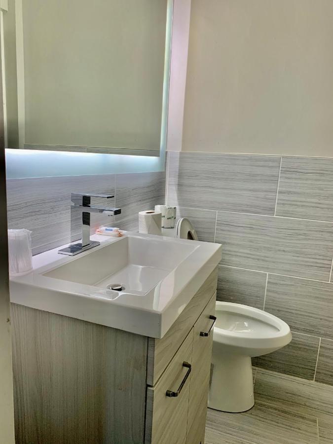 Tappan Zee Hotel West Nyack Екстериор снимка